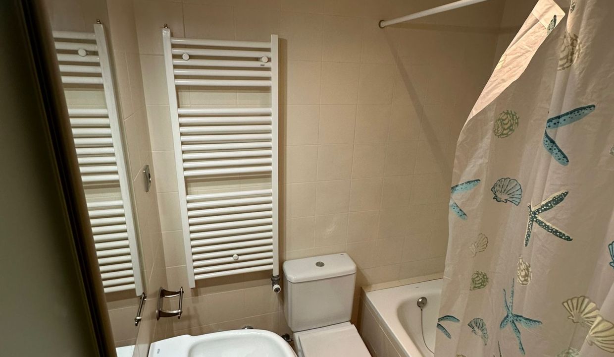 WhatsApp Image 2025-11-18 at 16.46.18 (4)