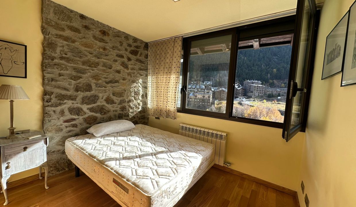 WhatsApp Image 2025-11-18 at 16.46.19 (5)