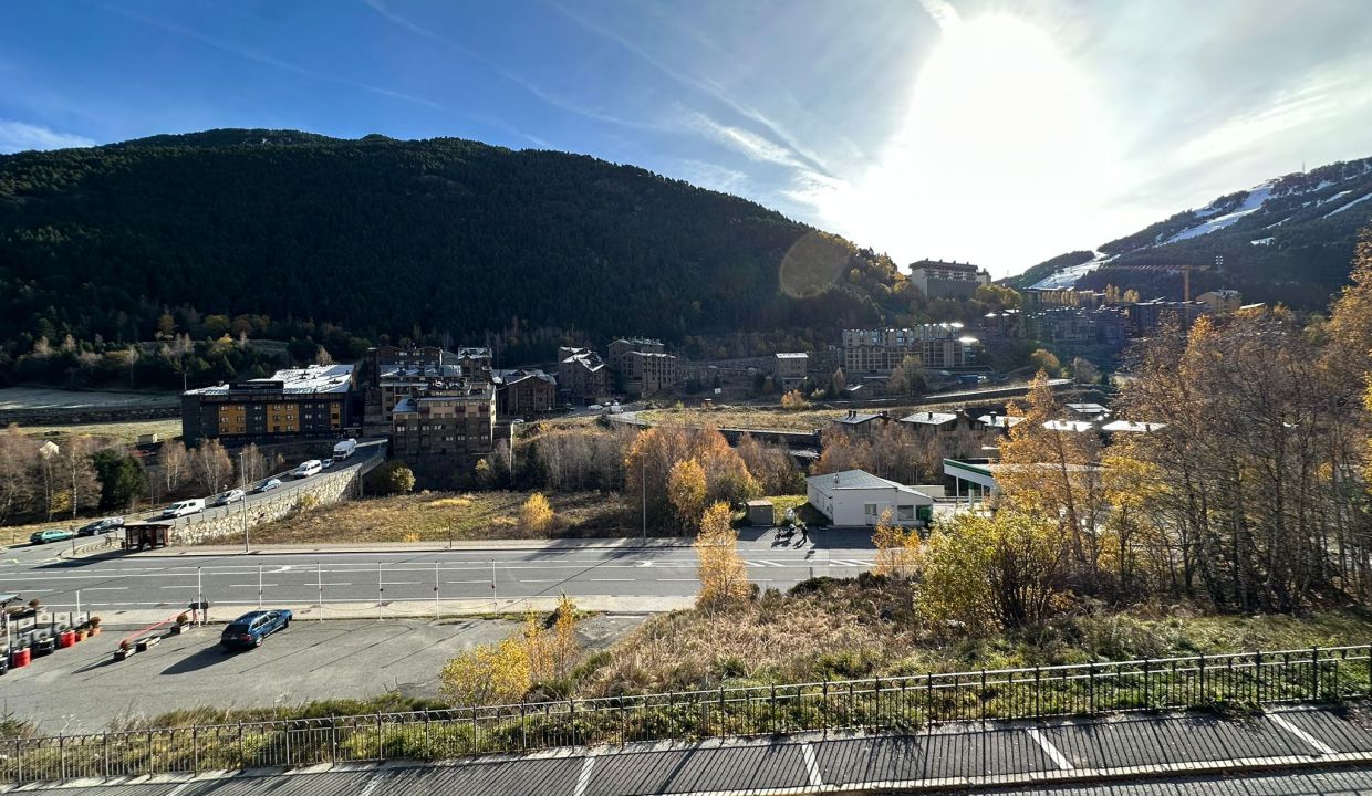 WhatsApp Image 2025-11-18 at 16.46.19 (7)