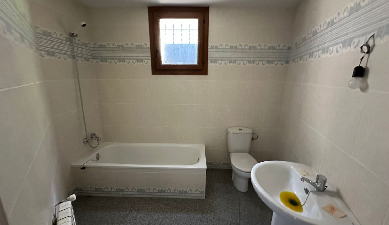 WhatsApp Image 2025-11-20 at 23.31.34 (5)