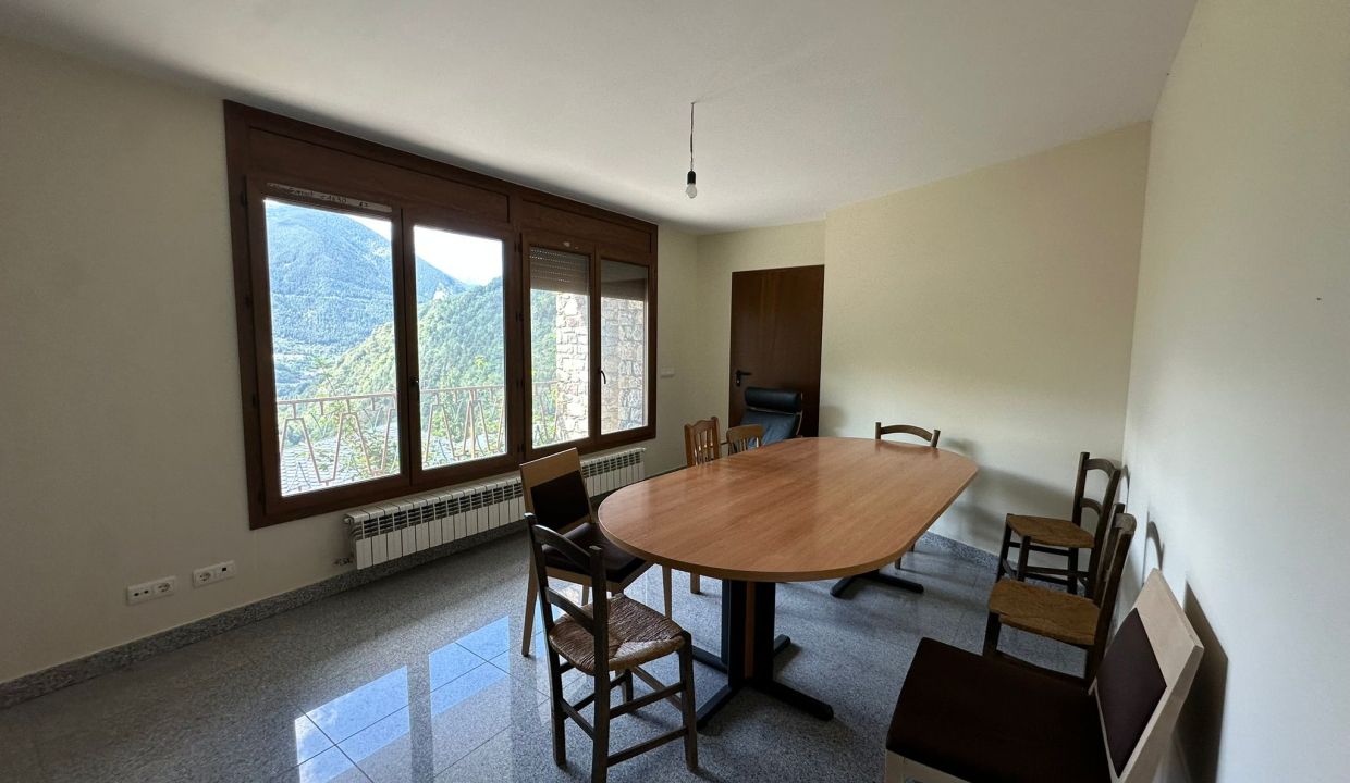 WhatsApp Image 2025-11-20 at 23.31.34 (6)