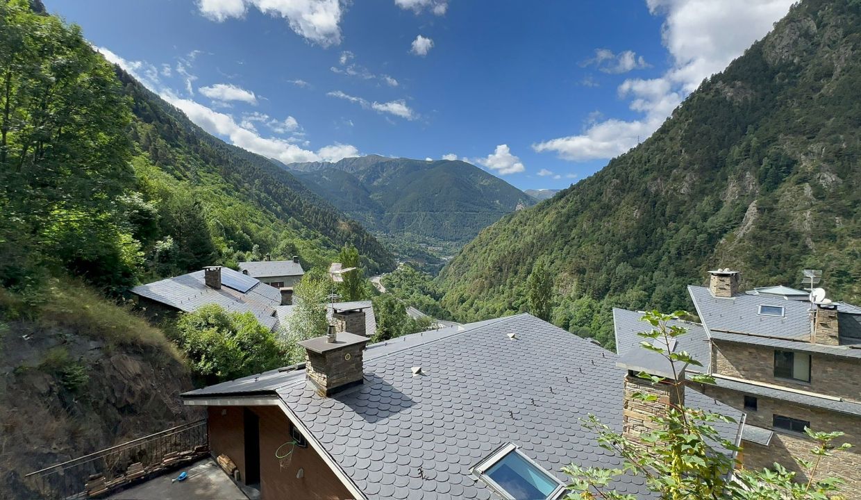 WhatsApp Image 2025-11-20 at 23.31.35 (1)