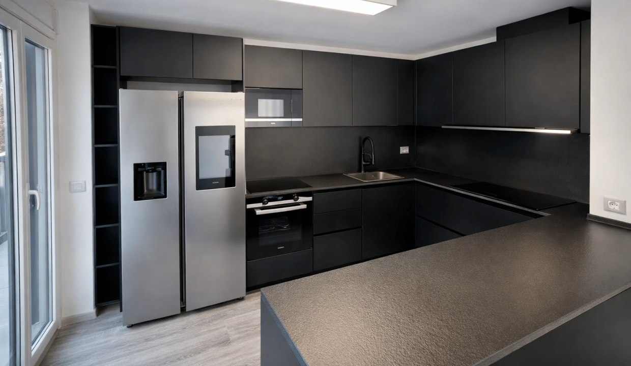 2D095904-A586-4894-A2D6-804F3D7AC0E7